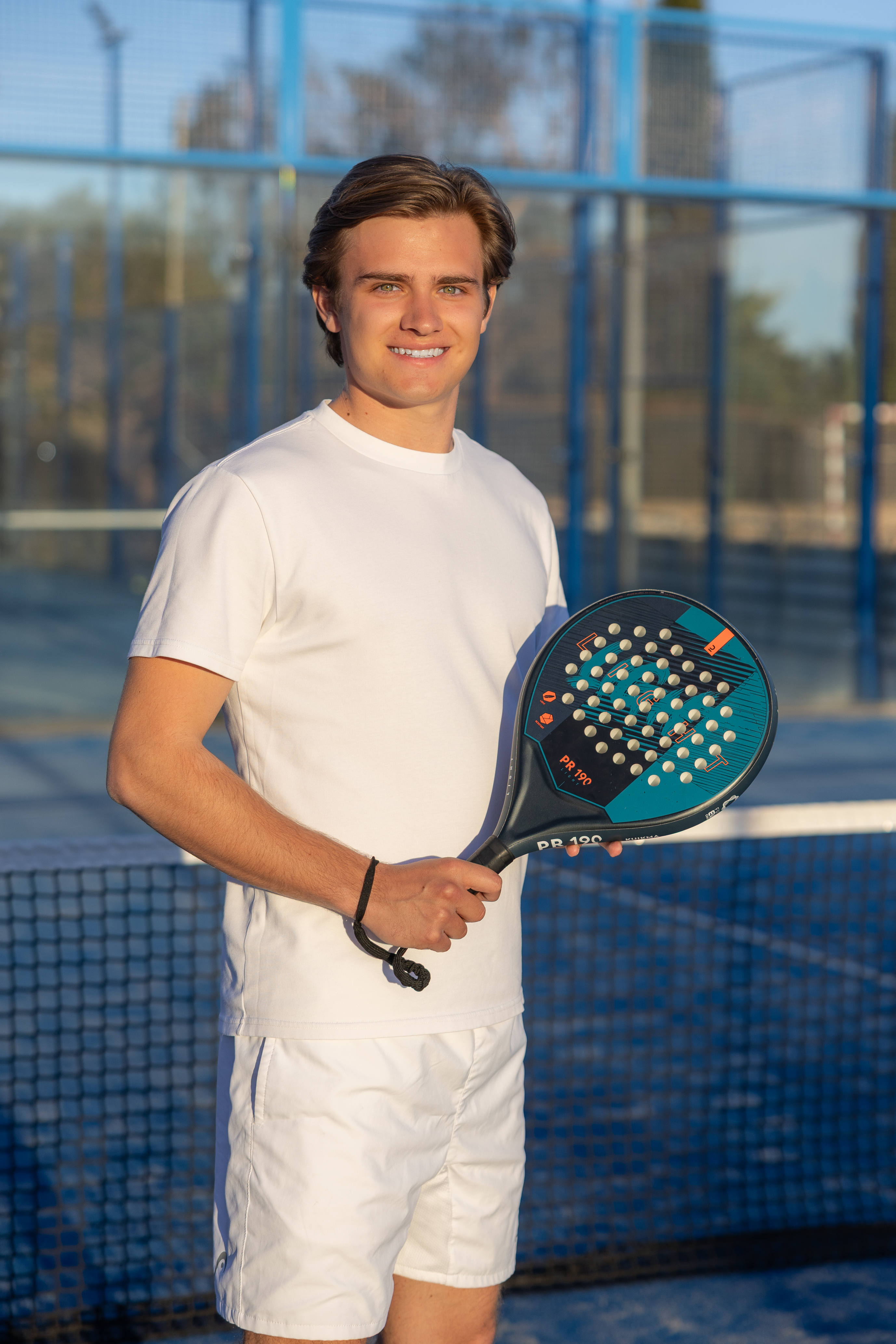 Max Terbuyken mit Schläger